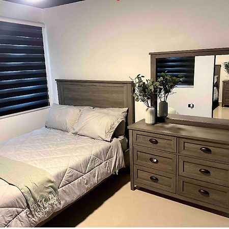 North Breeze Guest House 1 Levittown Luaran gambar