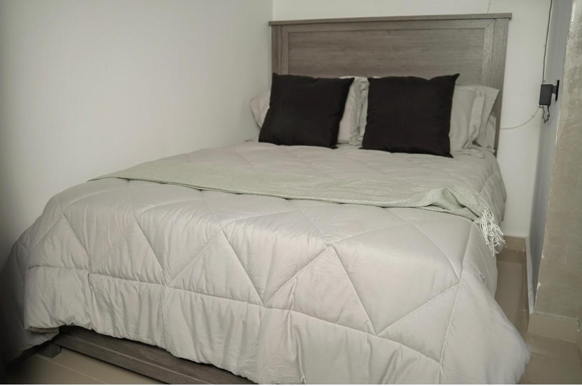 North Breeze Guest House 1 Levittown Luaran gambar