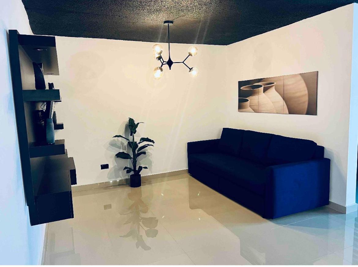 North Breeze Guest House 1 Levittown Luaran gambar