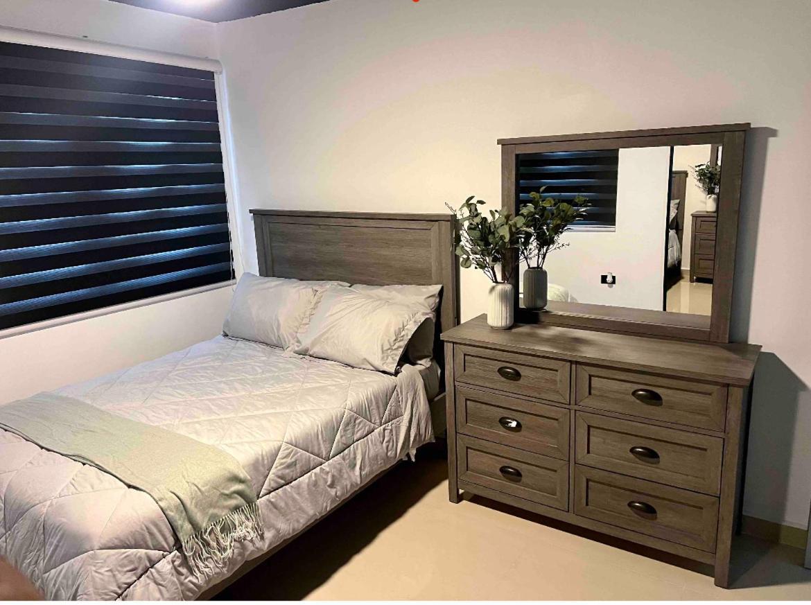 North Breeze Guest House 1 Levittown Luaran gambar